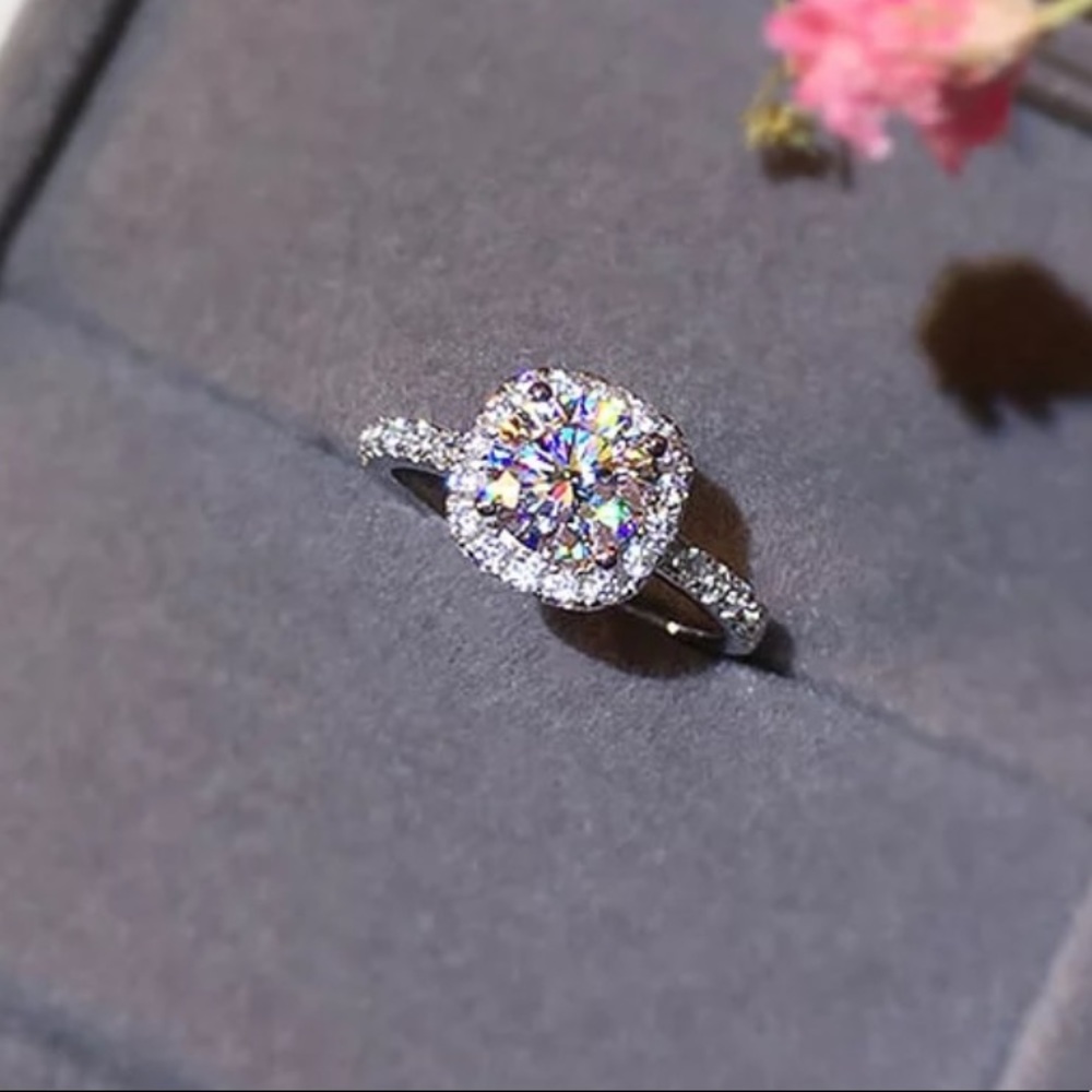 Silver Eternity Engagement Ring - Picture 3 of 4